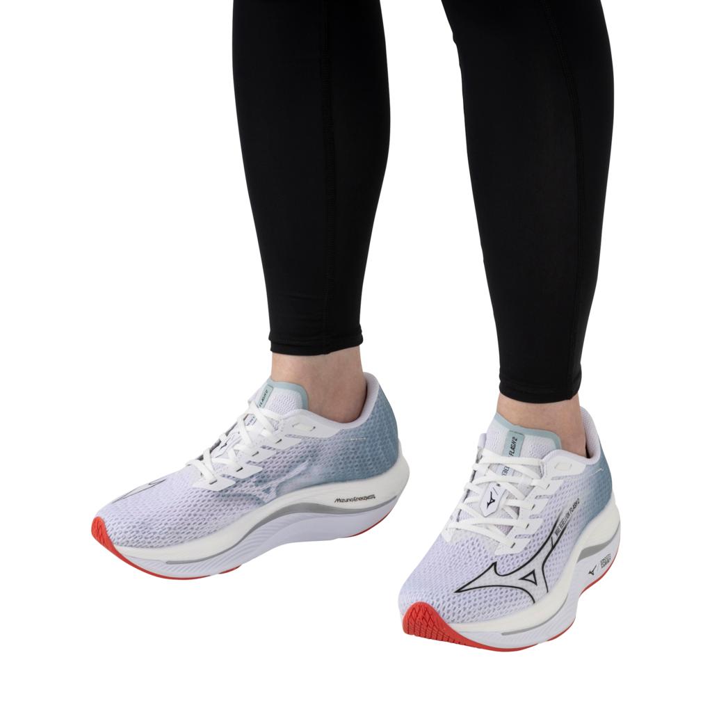 Mizuno Women's Wave Rebellion Flash 2 Running Shoe White Black
