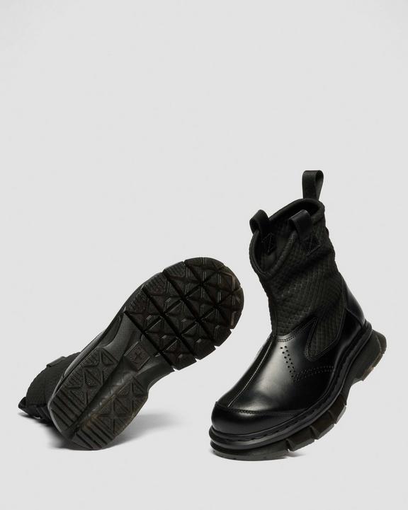 Dr Martens Qubist Rigger - Black