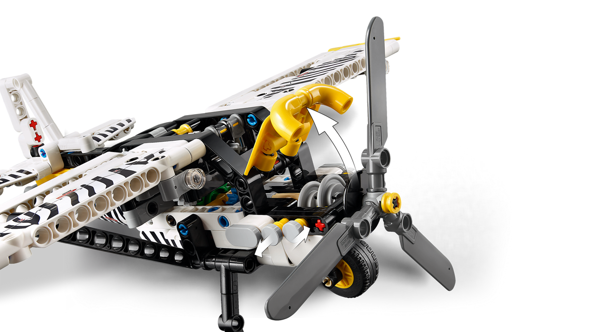 LEGO Technic Bush Plane 42198, detail