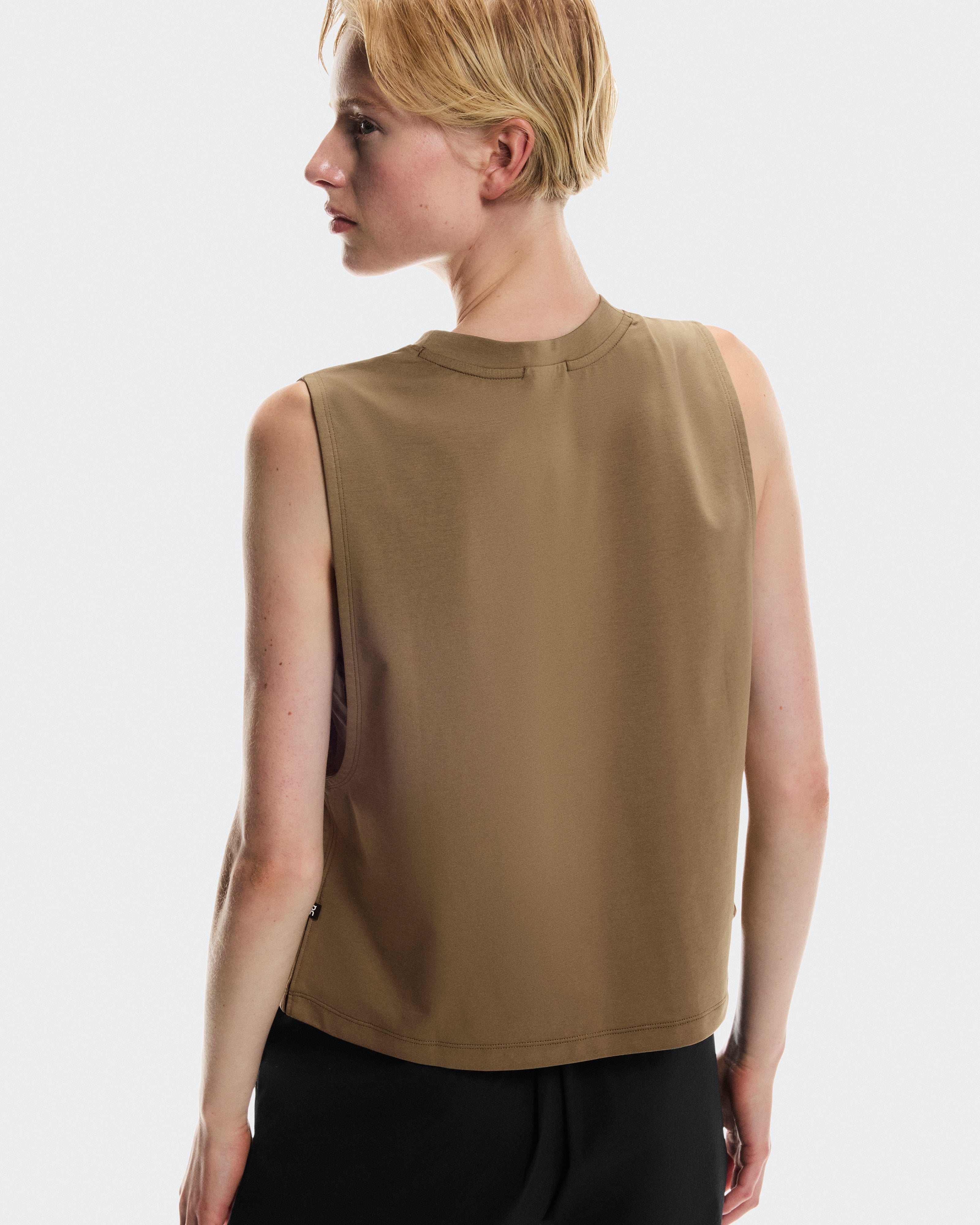 On Focus Crop Nutmeg (Women'S)