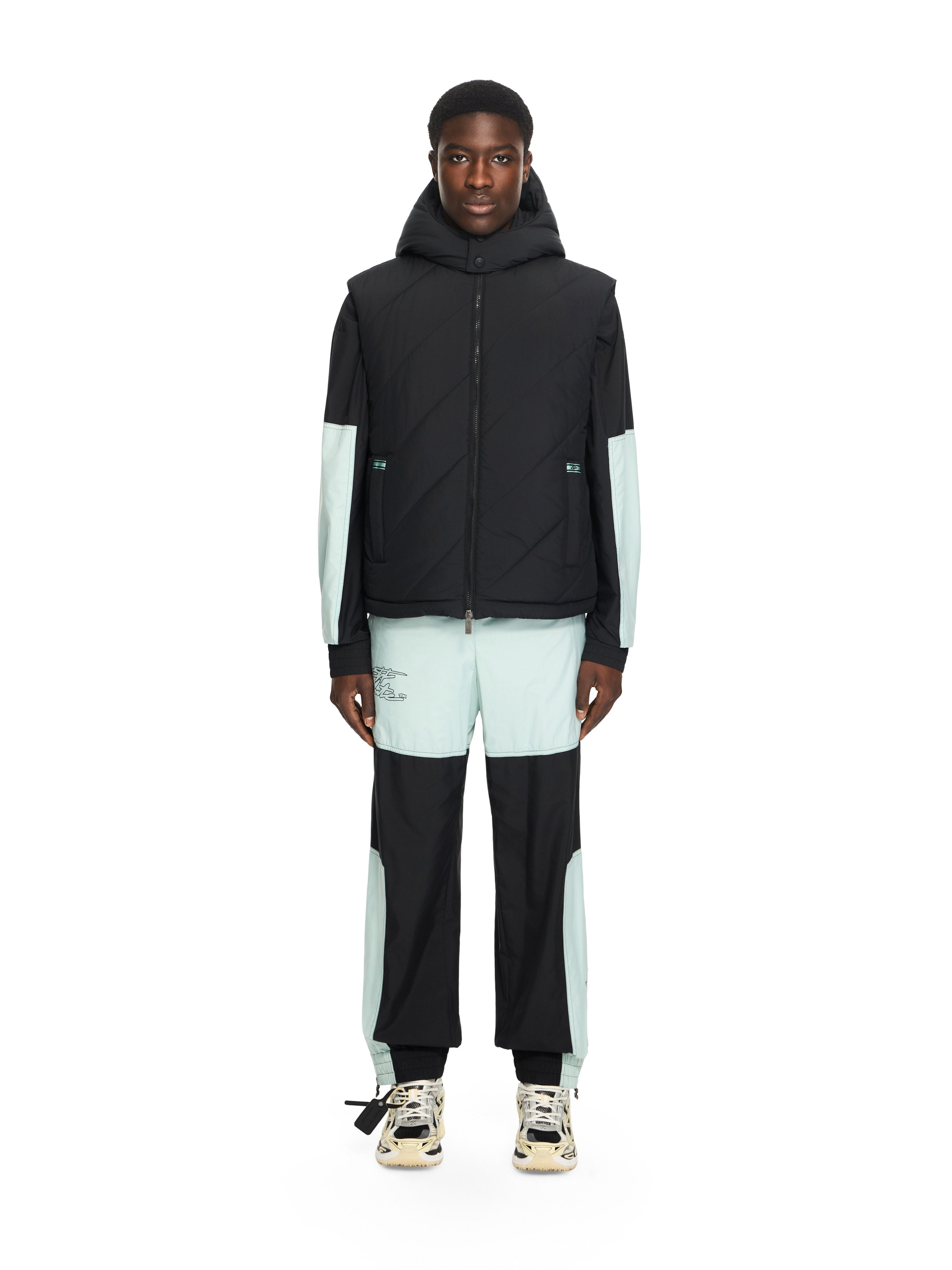 Off-White Arrow Diagonal Puffer Vest Black