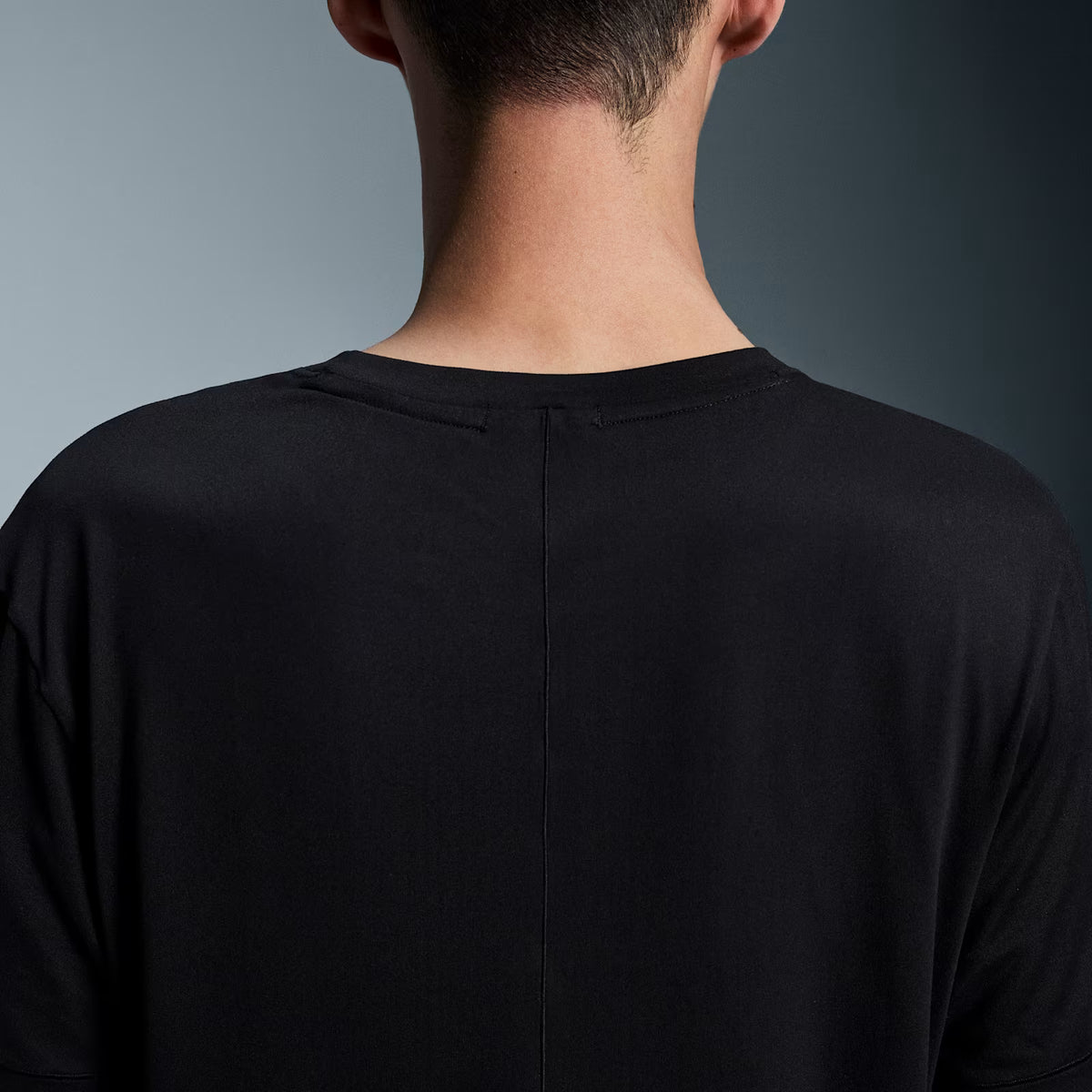 On Studio-T Black