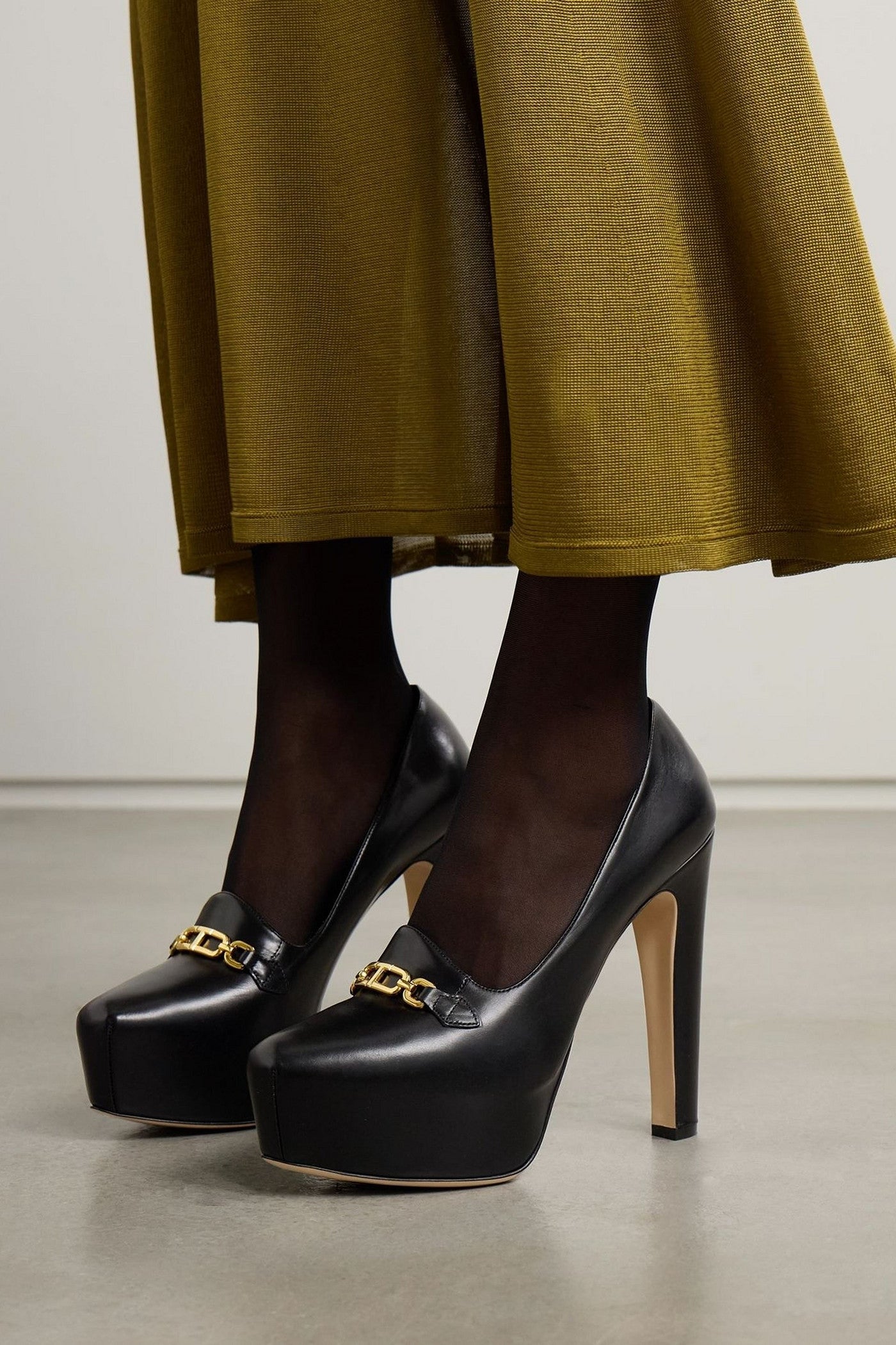 Tom Ford Embellished Leather Platform Pumps Black Women's