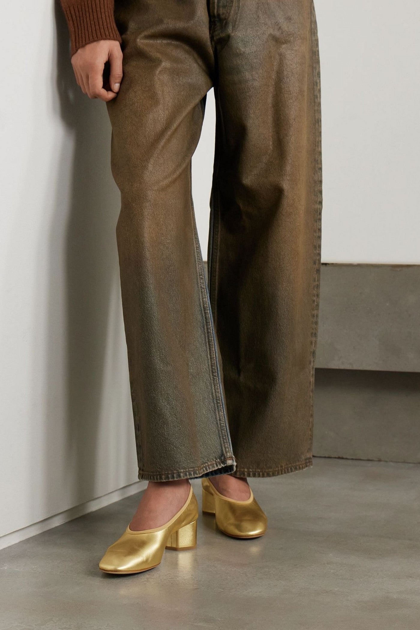 Aeyde Gemma Metallic Leather Pumps Gold Women's