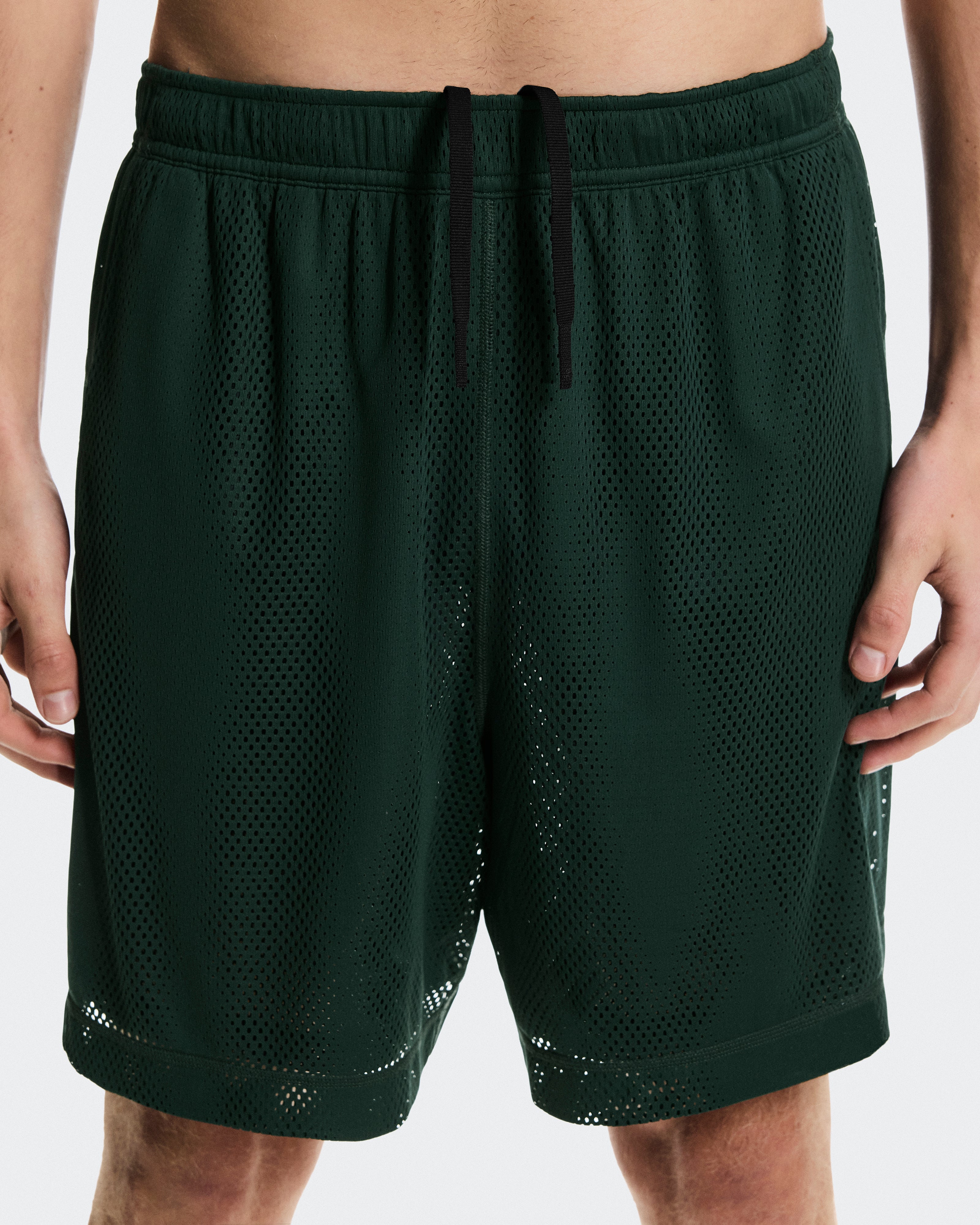 On Train Volt Shorts Obsidian