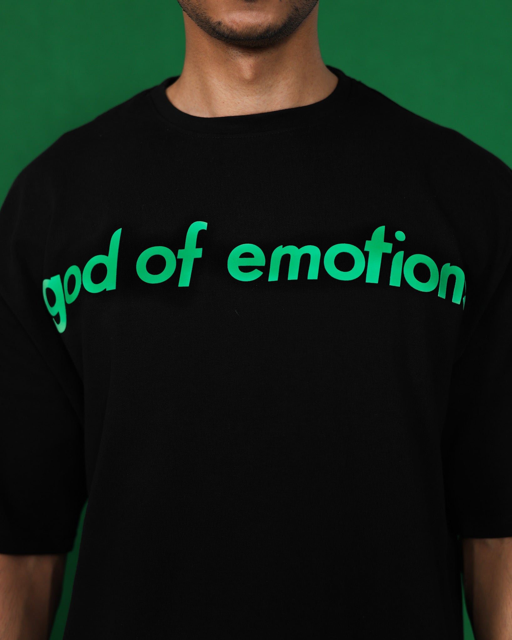 SHADE OF IVIES TEE