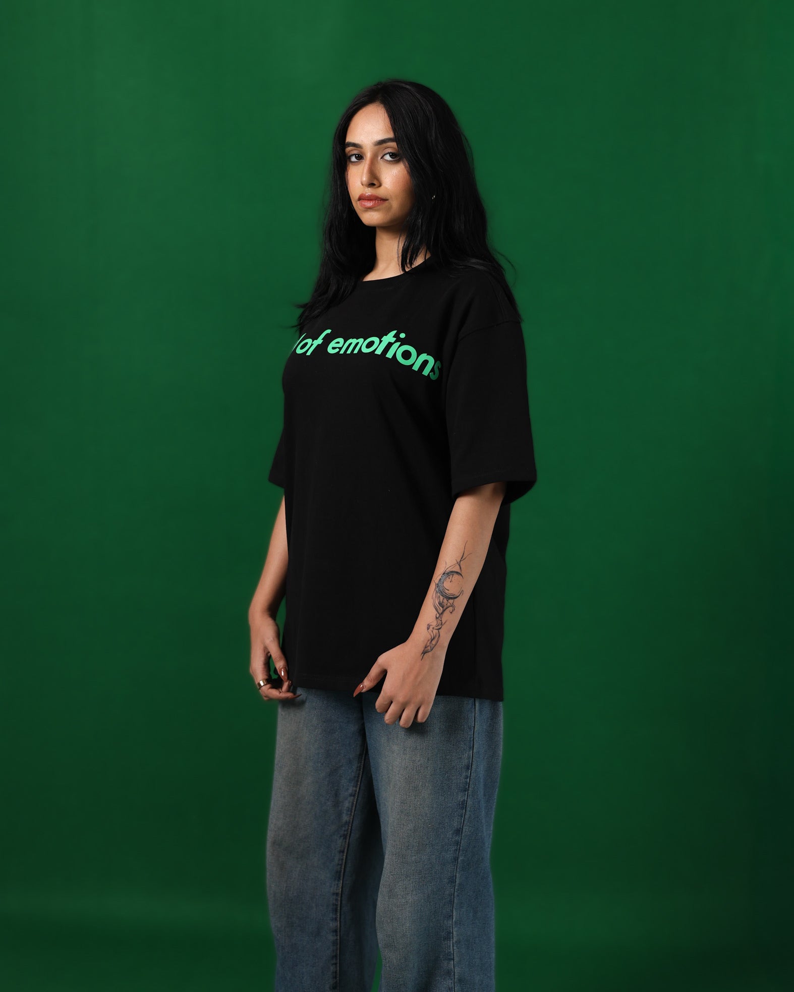 SHADE OF IVIES TEE