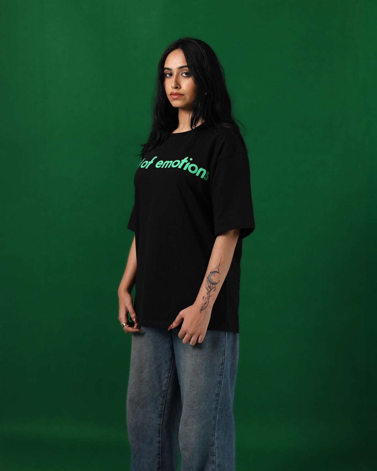 SHADE OF IVIES TEE