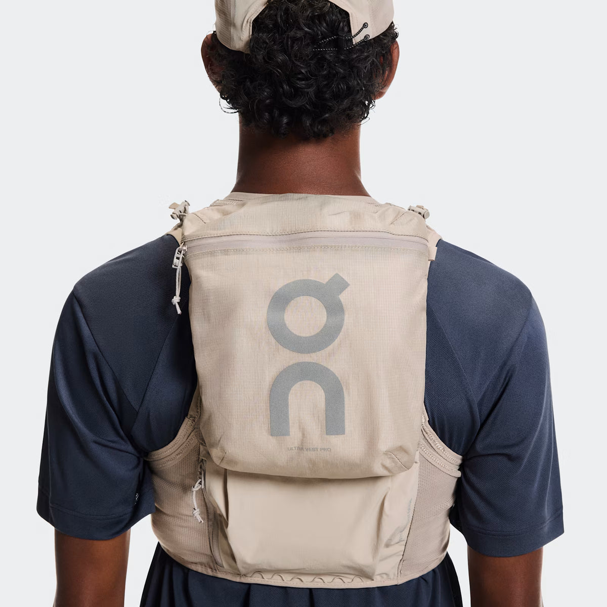 On Ultra Vest Pro Fog