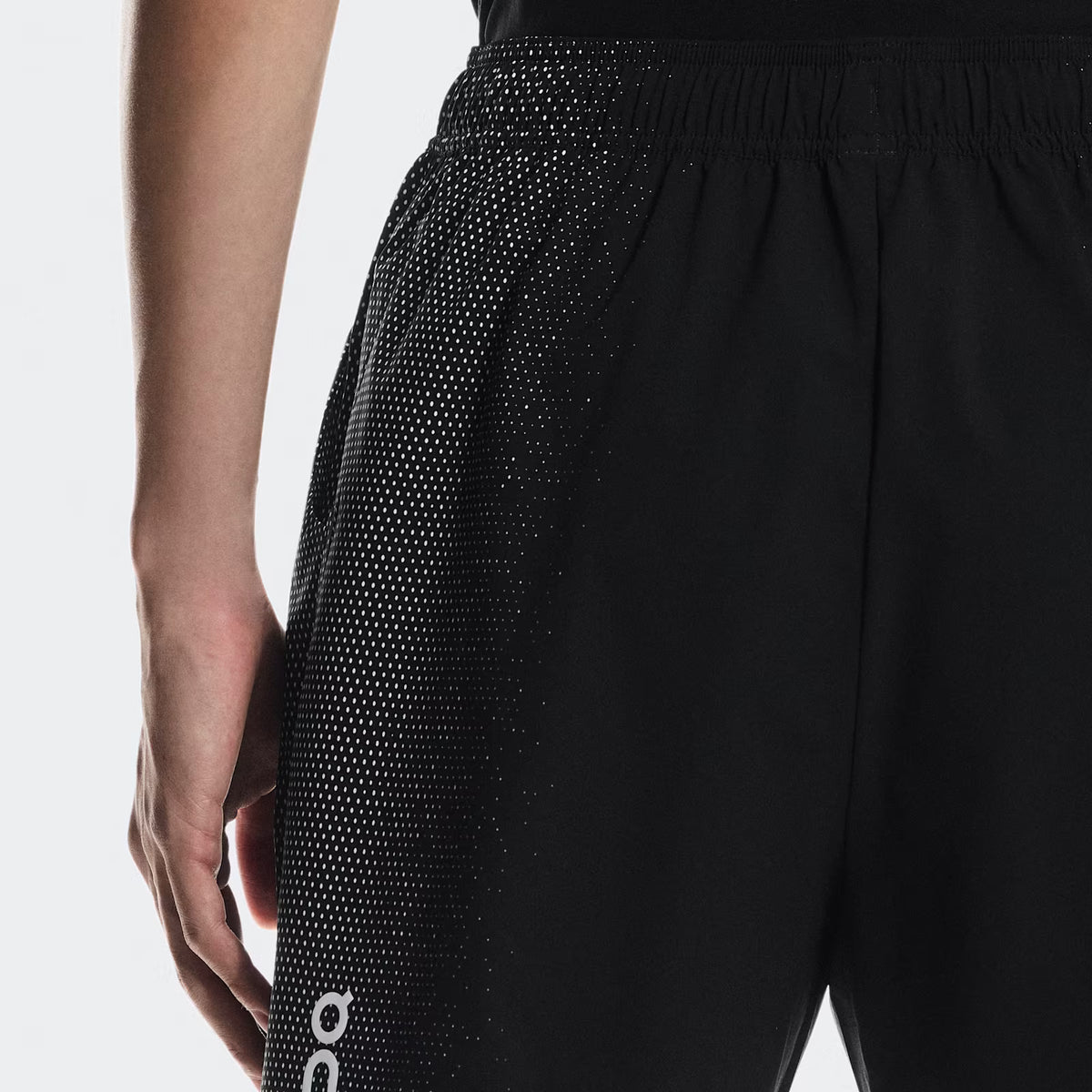 On Court Shorts Black | Dim