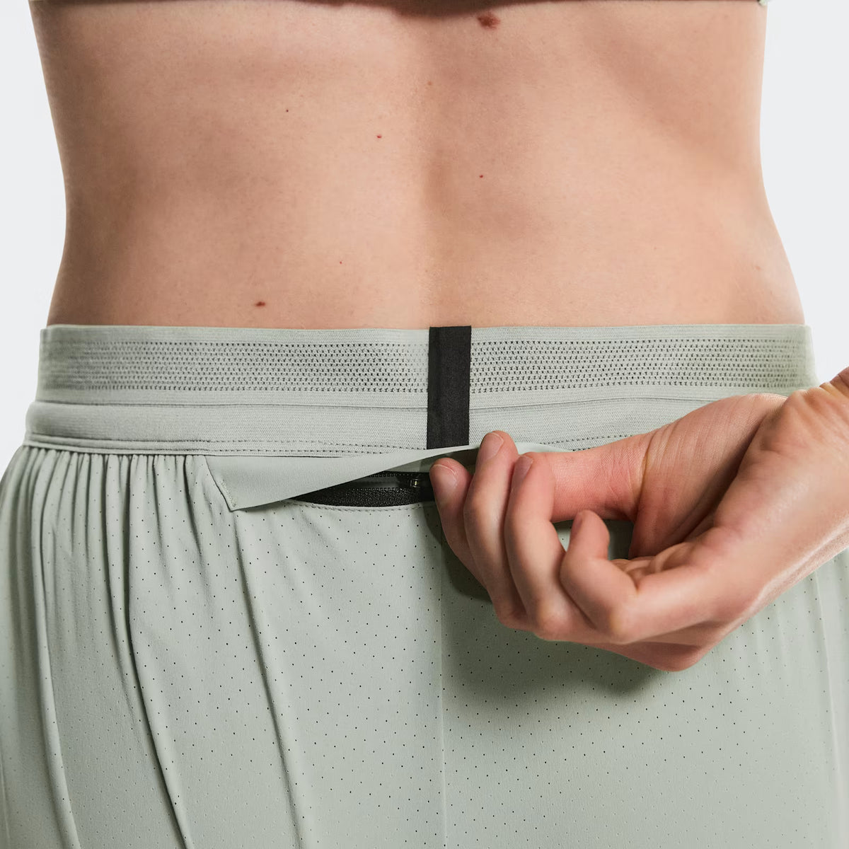 On 5" Performance Shorts Tin (Women'S)