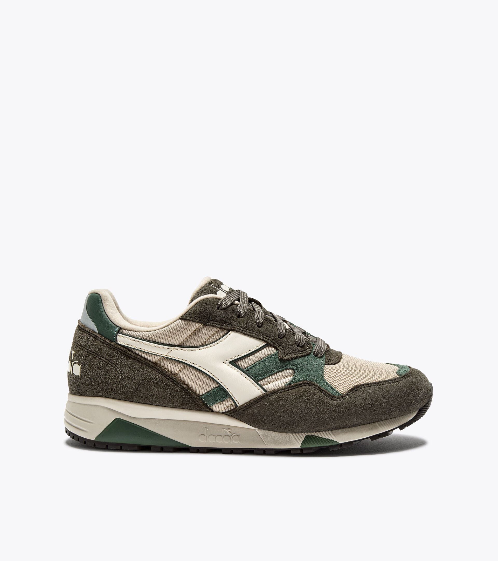 Diadora N902 Tofu /Tarmac/Duck Green