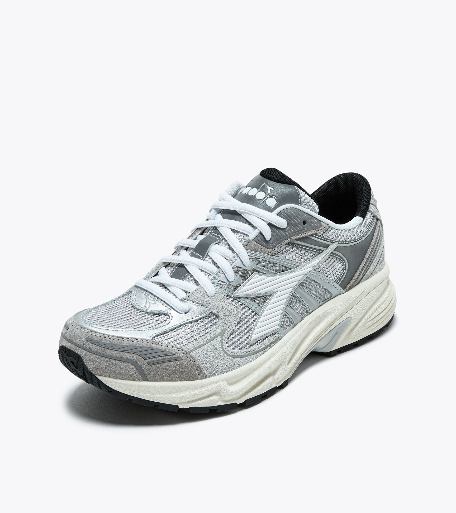 Diadora Mythos Star Grey Alaska