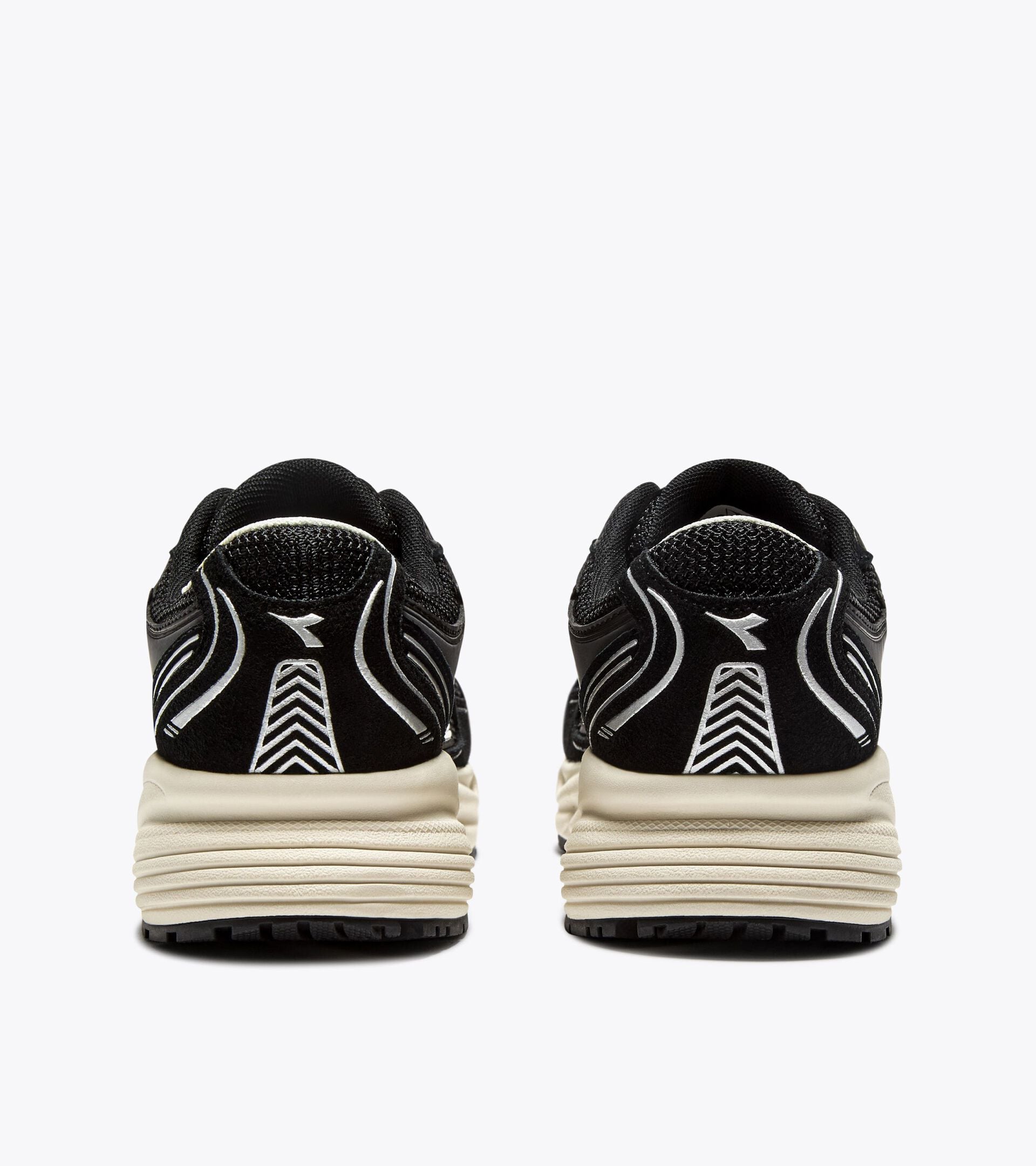 Diadora Mythos Star Black/Black