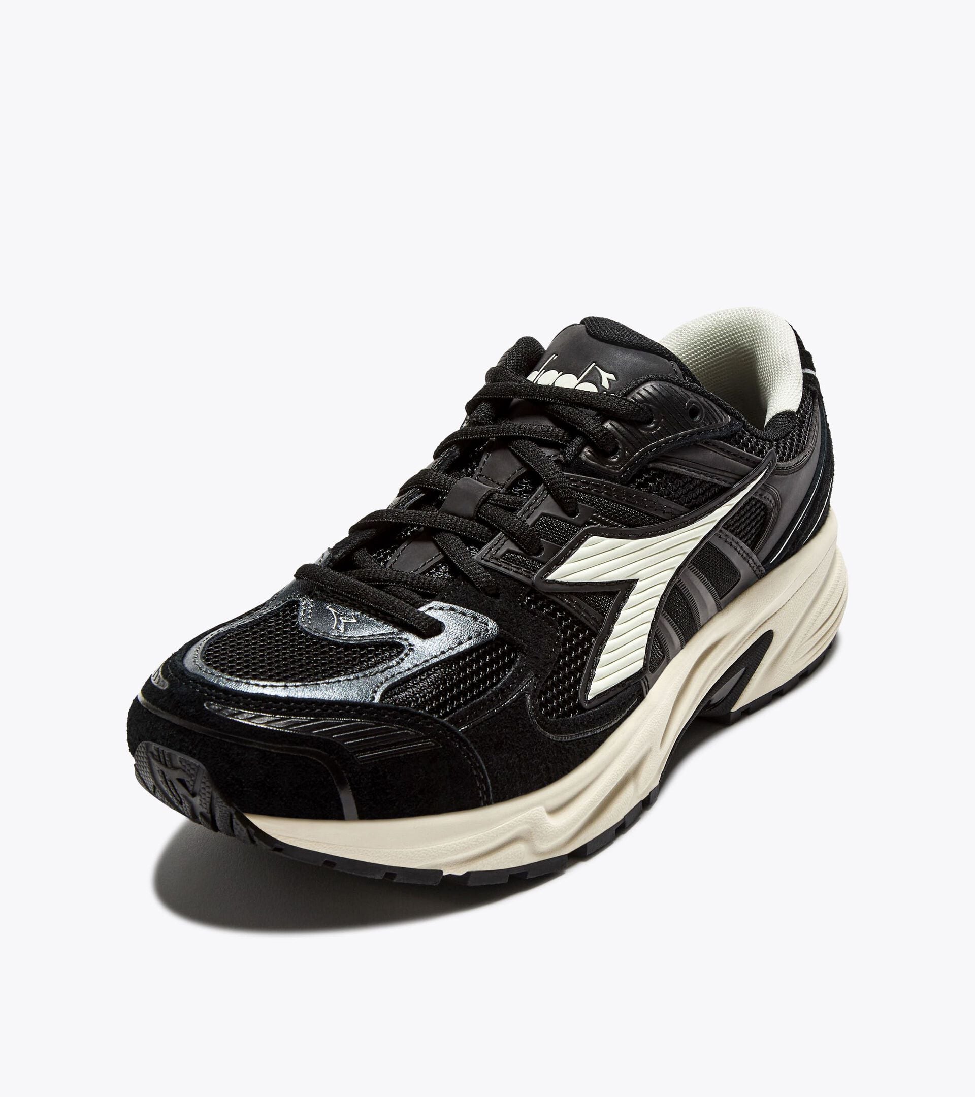 Diadora Mythos Star Black/Black