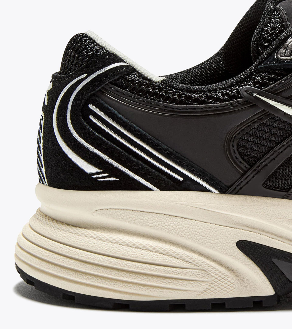 Diadora Mythos Star Black/Black