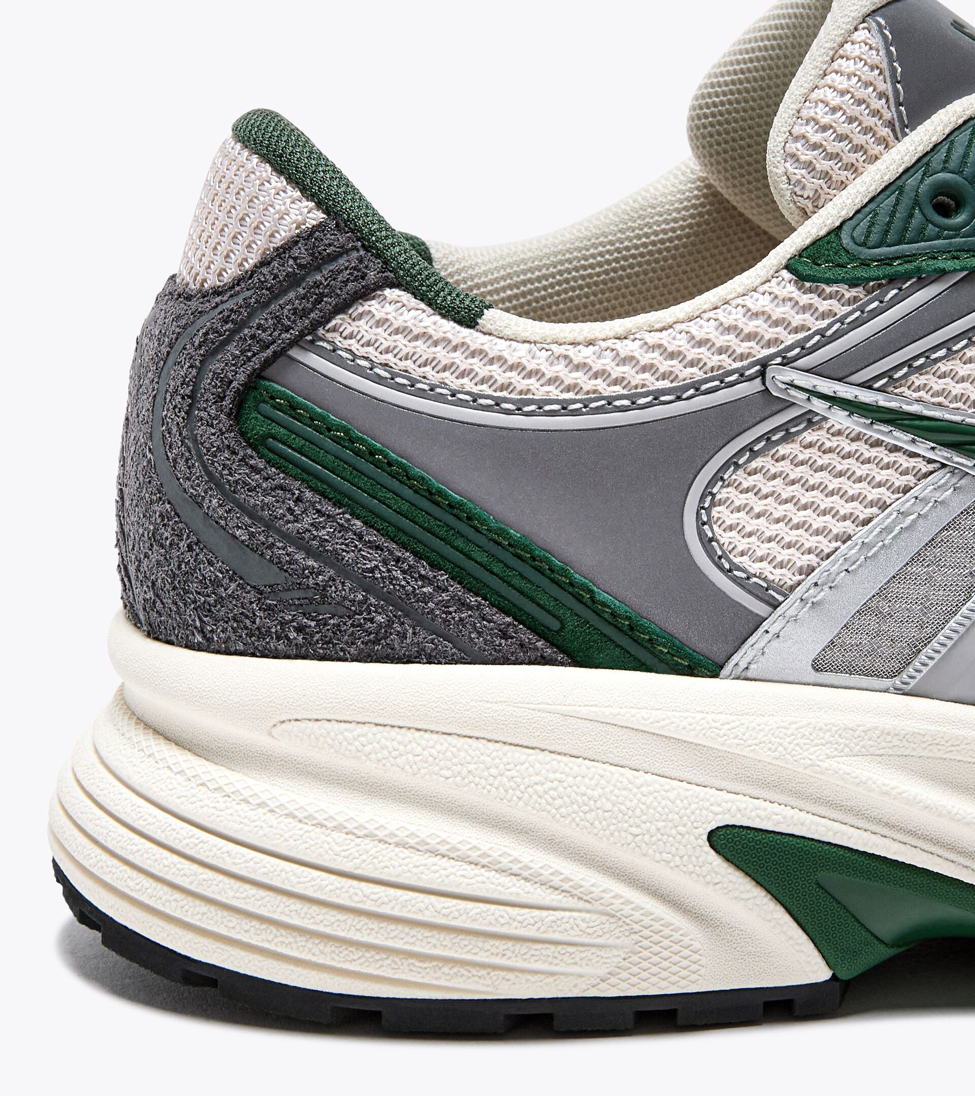 Diadora Mythos Star Light Grey/Metallic