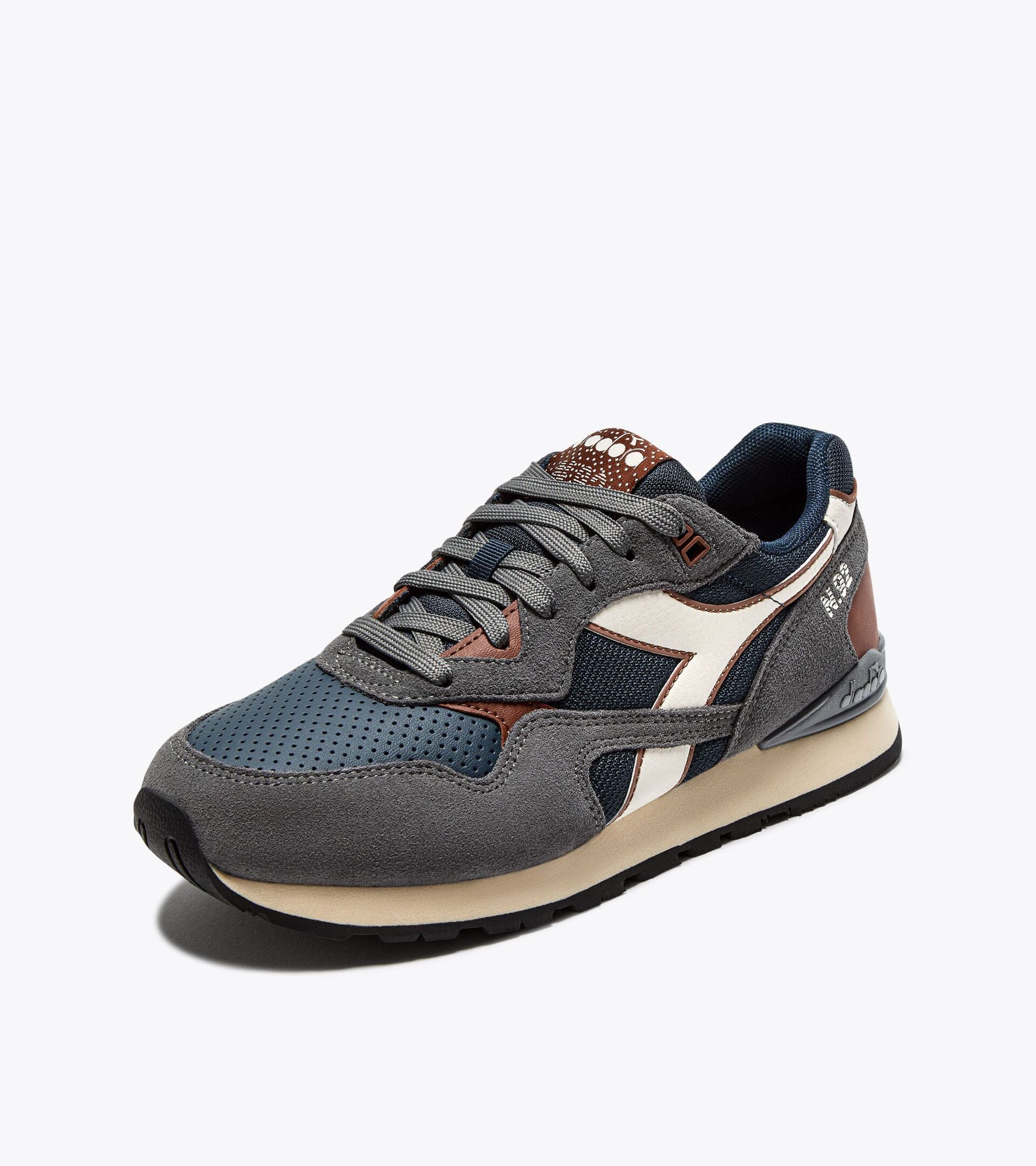 Diadora N.92 Advance Dark Navy.