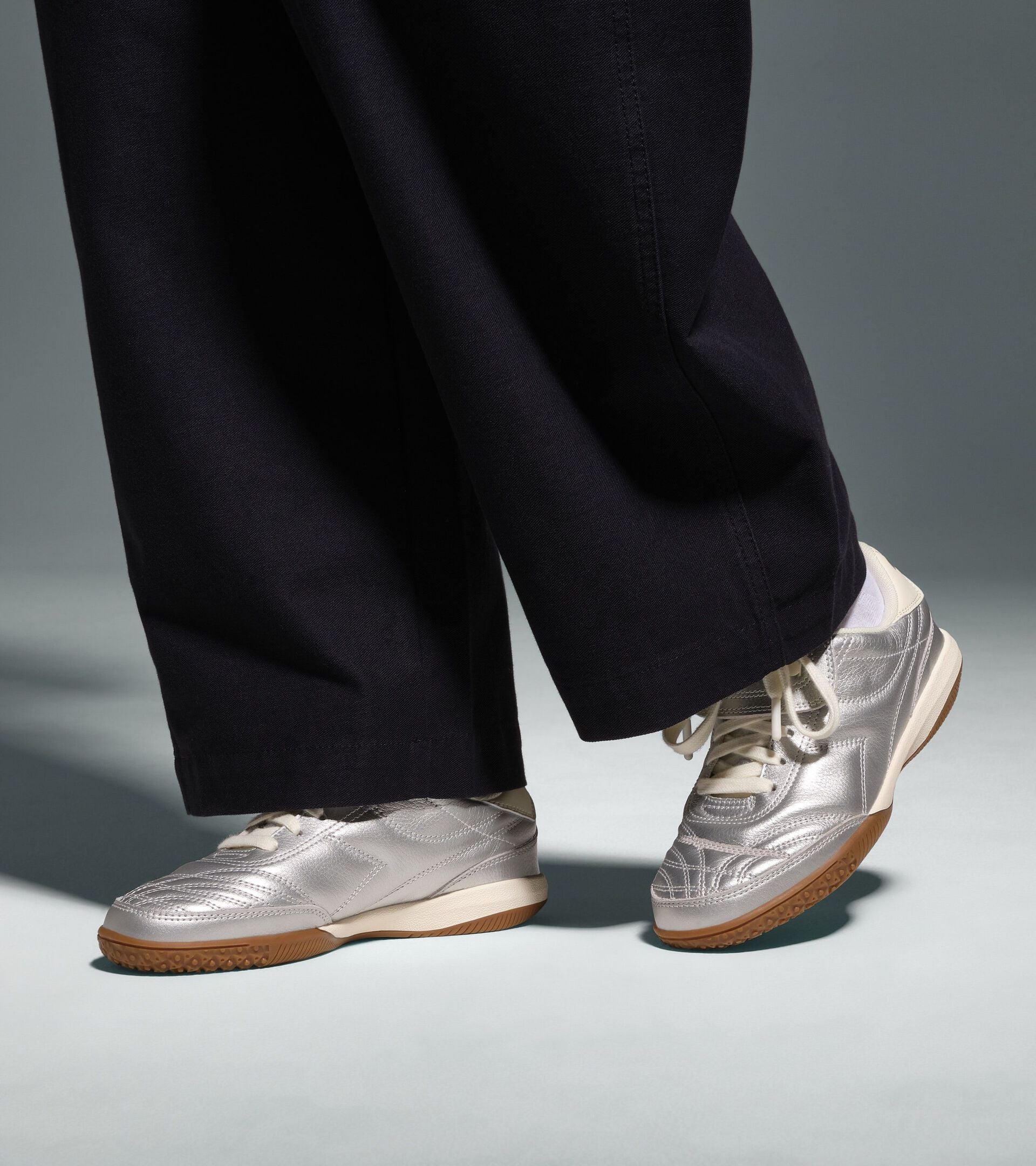 Diadora Gold Indoor Metallic Silver