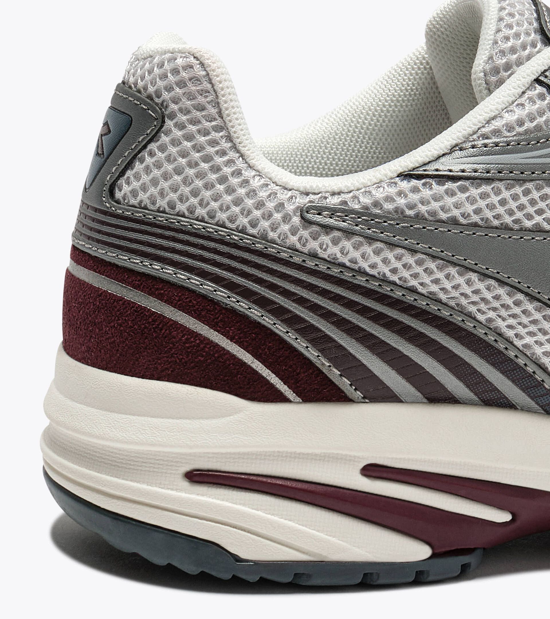 Diadora Velara 280 Poppy Seed /Chocolate Truffle