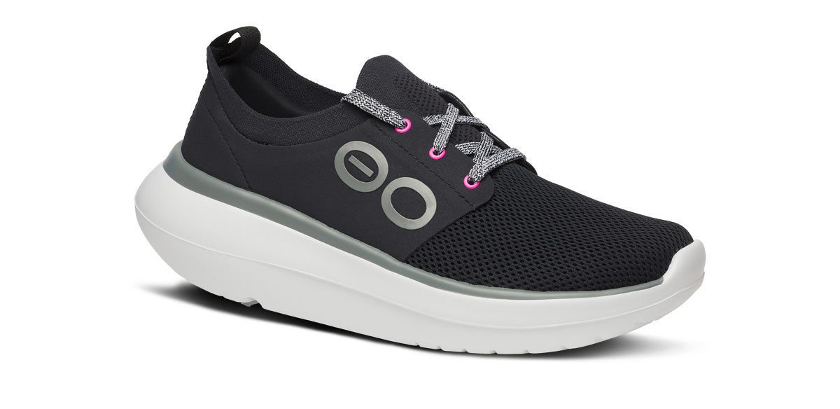 Oofos Women's Lace-Up Shoe White & Black
