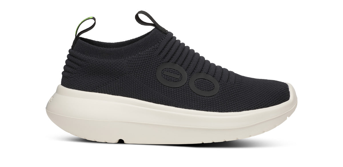 Oofos Women's Slip-On Shoe Chalk & Black