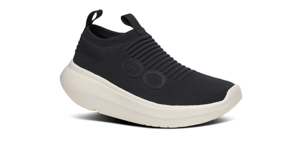 Oofos Women's Slip-On Shoe Chalk & Black