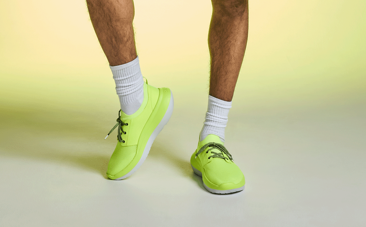 Oofos Men's Lace-Up Shoe White & Electro
