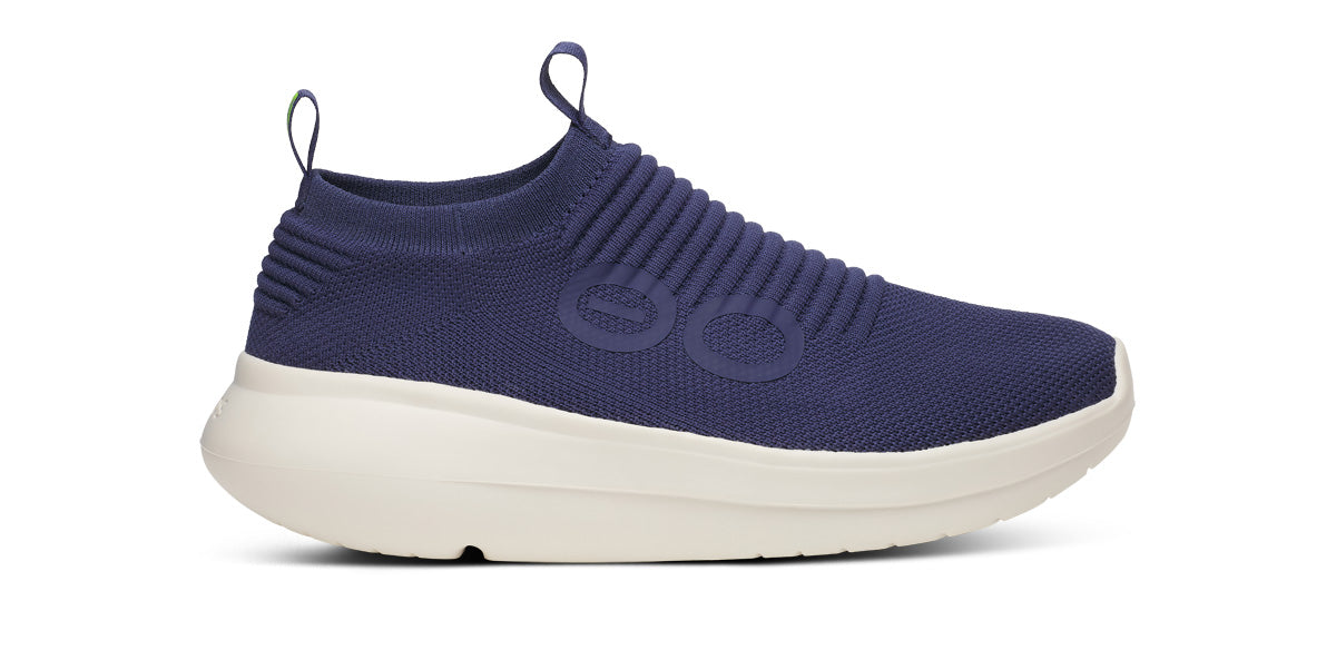Oofos Men's Slip-On Shoe Chalk & Navy
