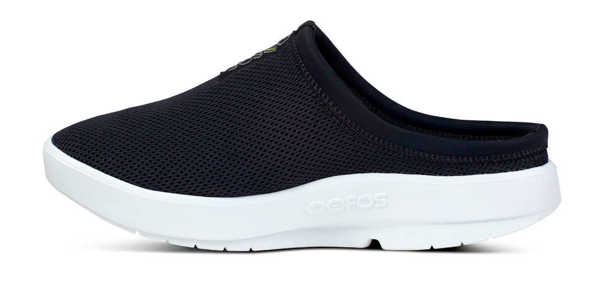 Oofos Men's Mesh Slipper White & Black