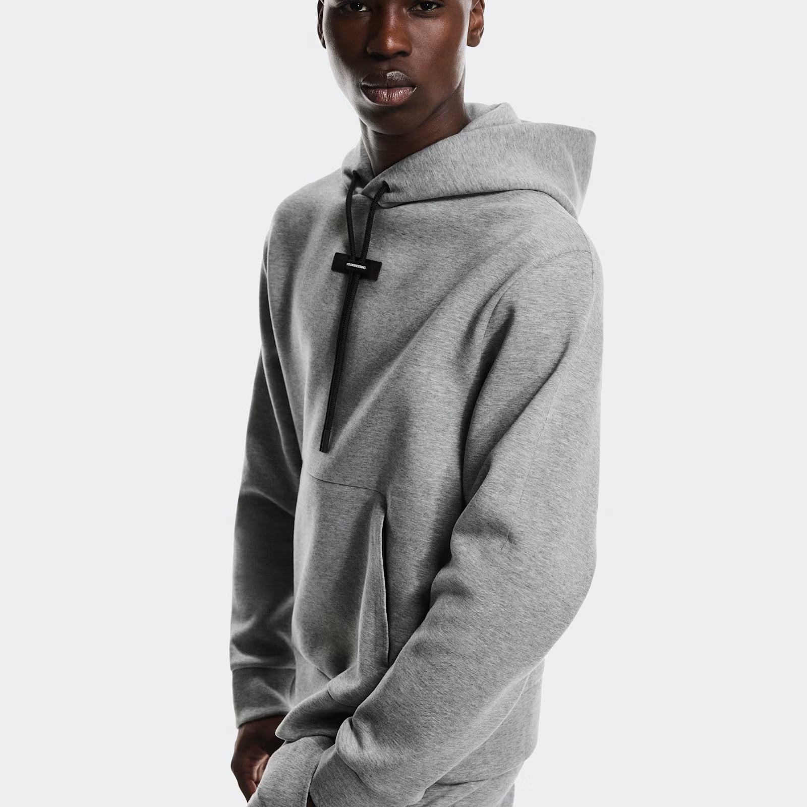 On Focus Tech Hoodie Basalt