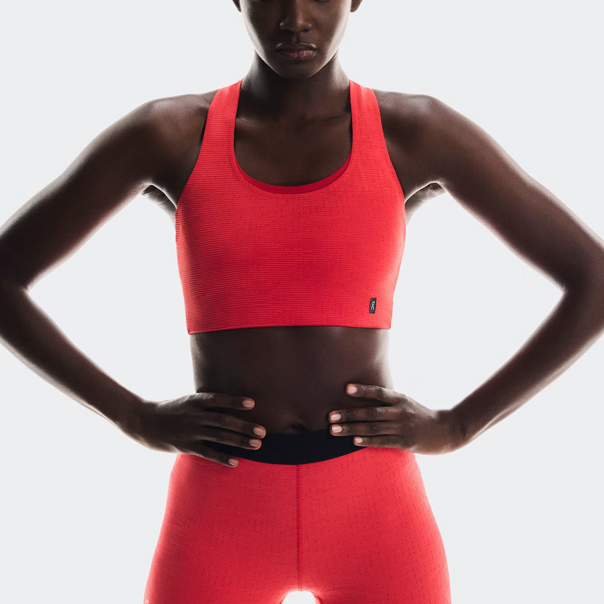 On Pace Tights Short Red (Women'S)