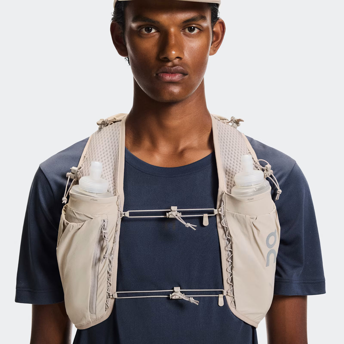 On Ultra Vest Pro Fog