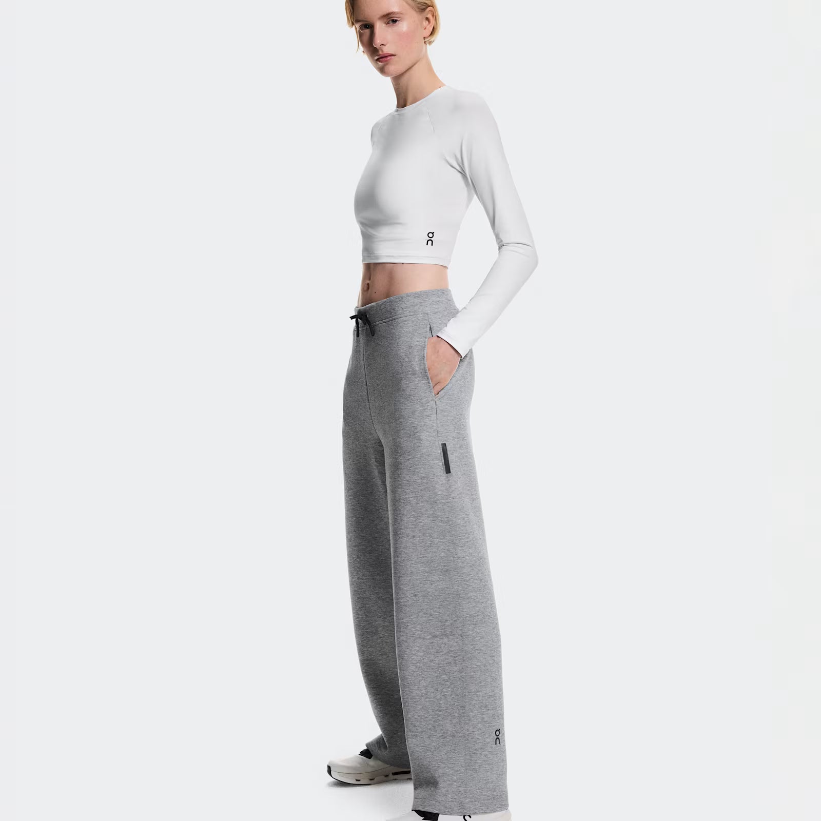 On Focus Tech Sweatpants Basalt (Women'S)