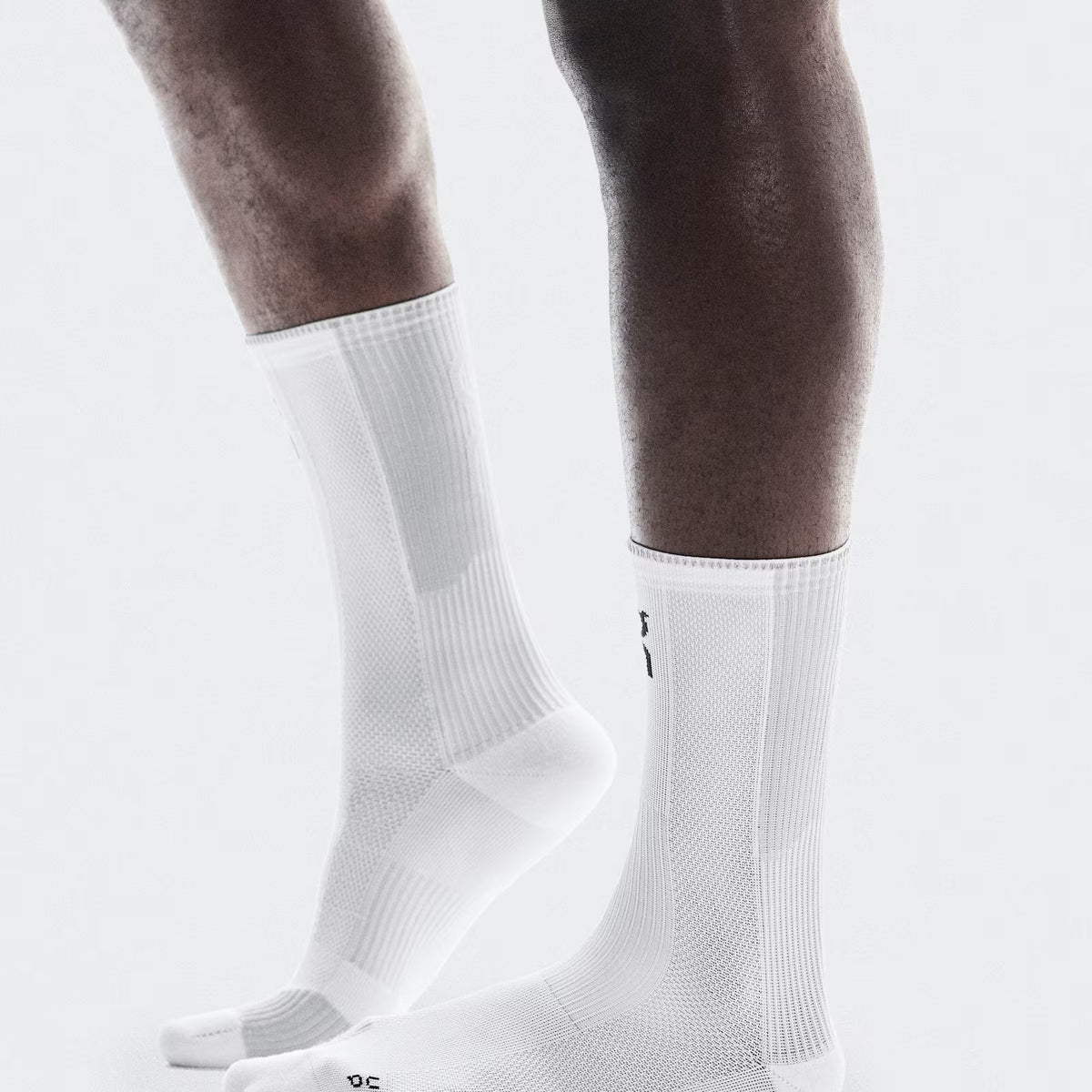 On Performance Run Sock High White | Glacier