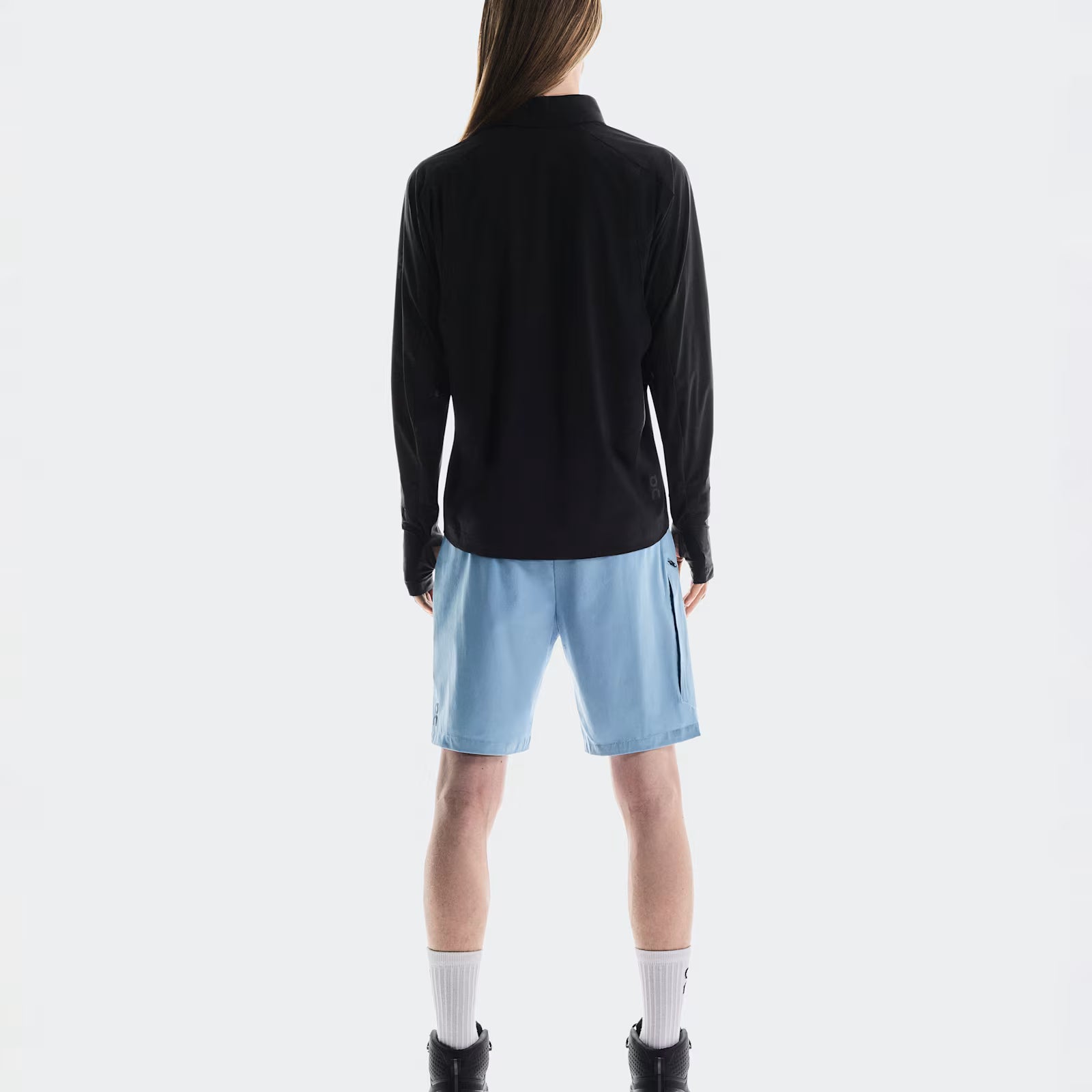 On Trek Short Chambray
