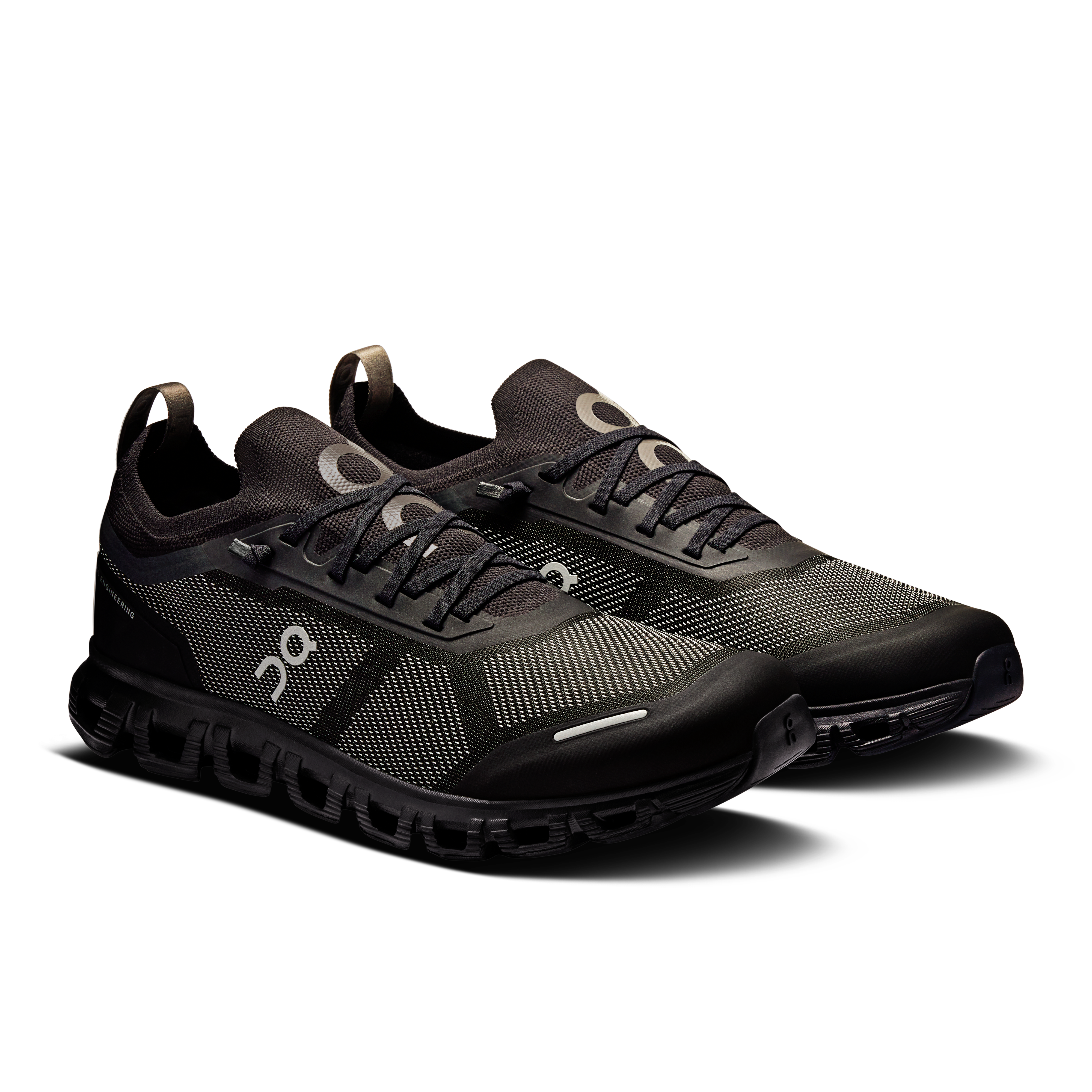 On Cloud 6 Versa Black Eclipse
