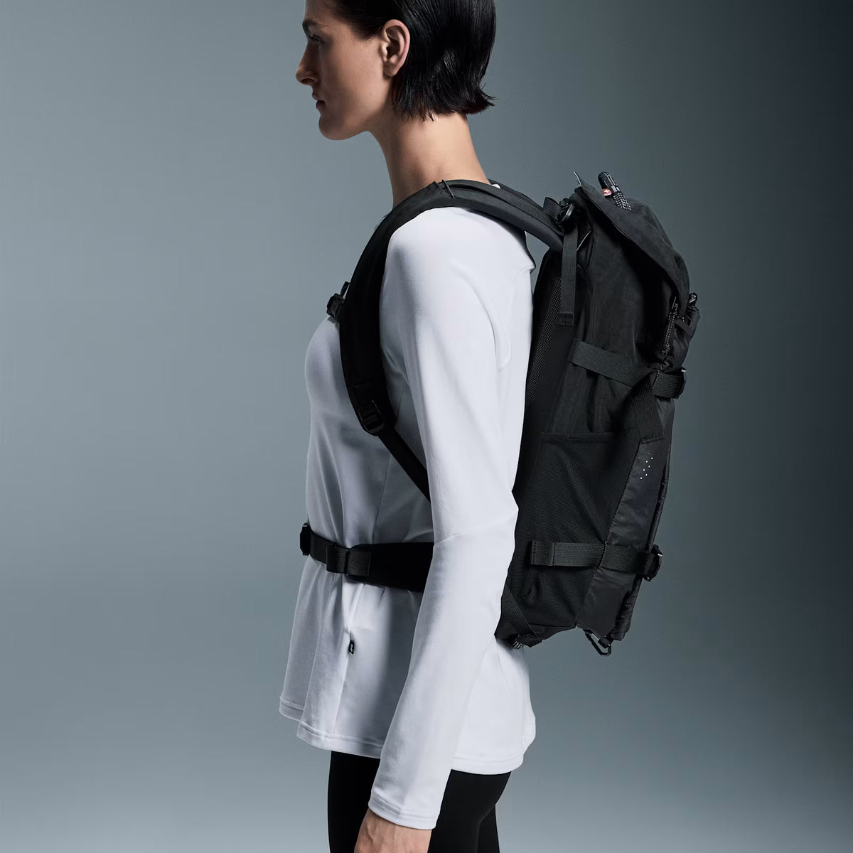 On Speed Pack 24L Elite Black | Magnet