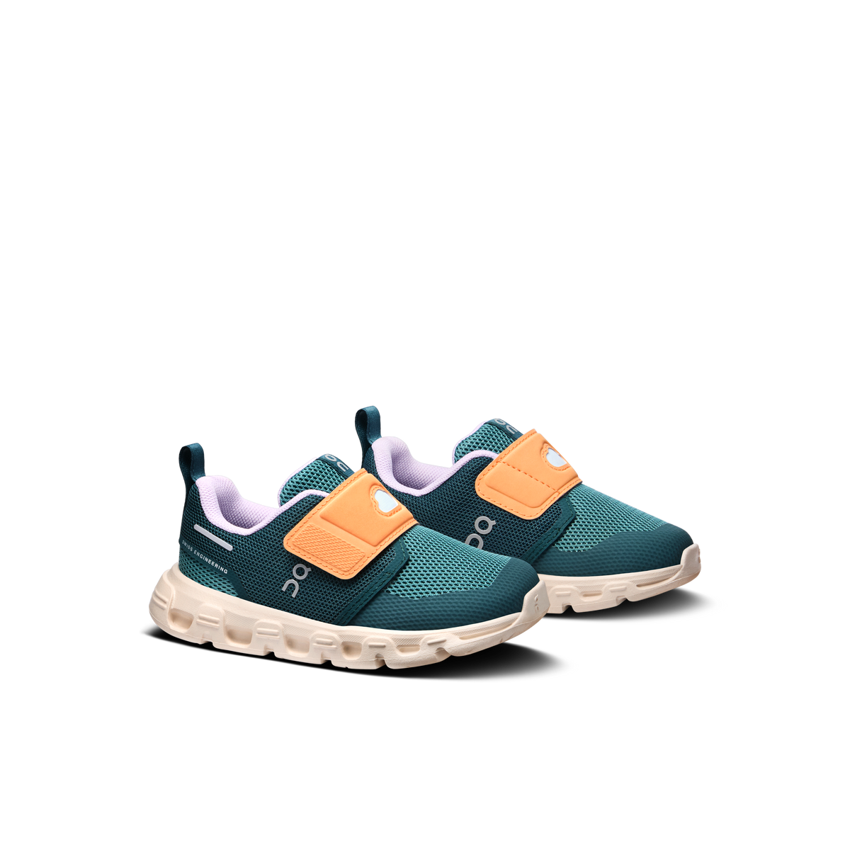 On Cloud Dash Mistletoe Grain