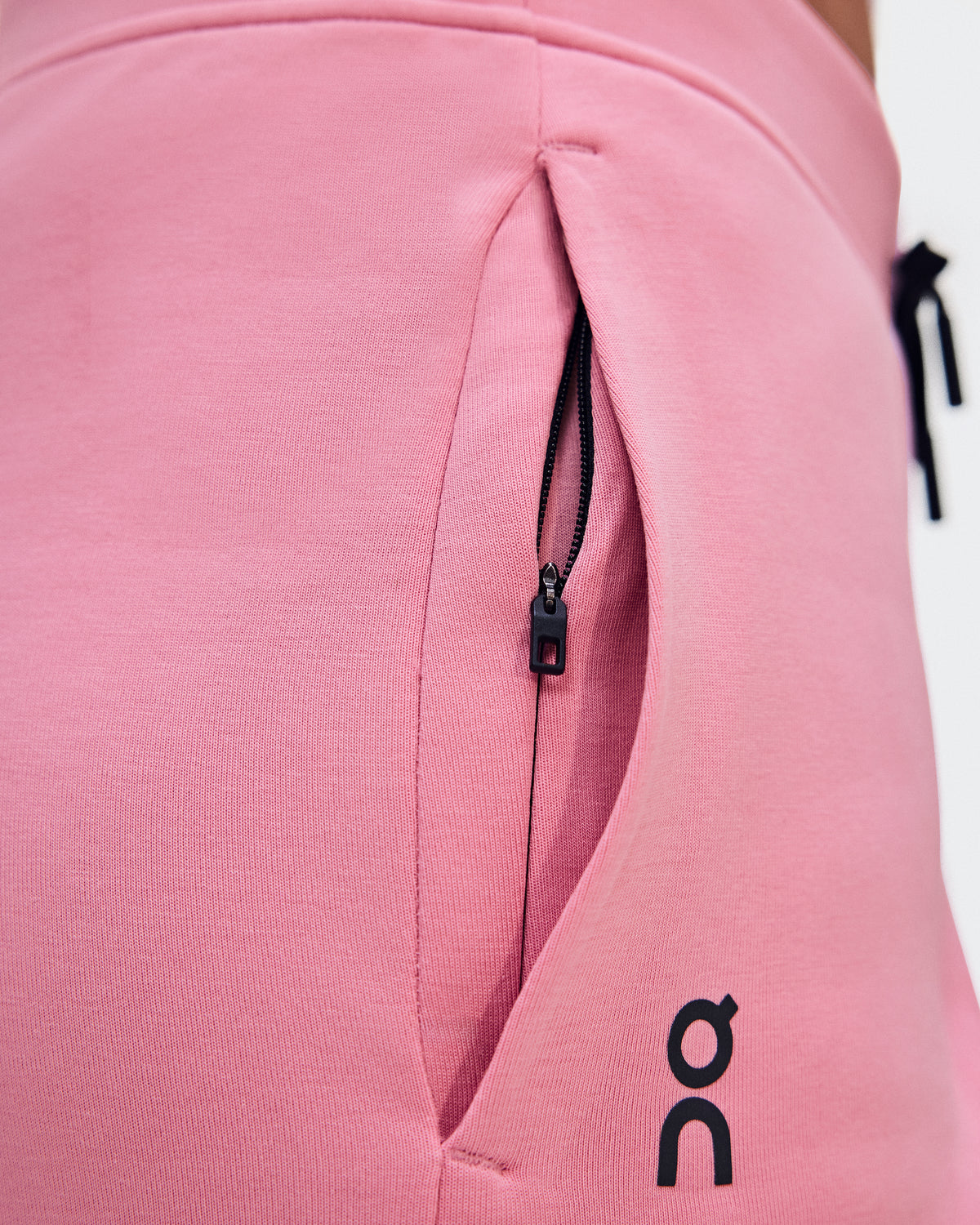 On Focus Tech Sweatpants Magnolia (Women'S)