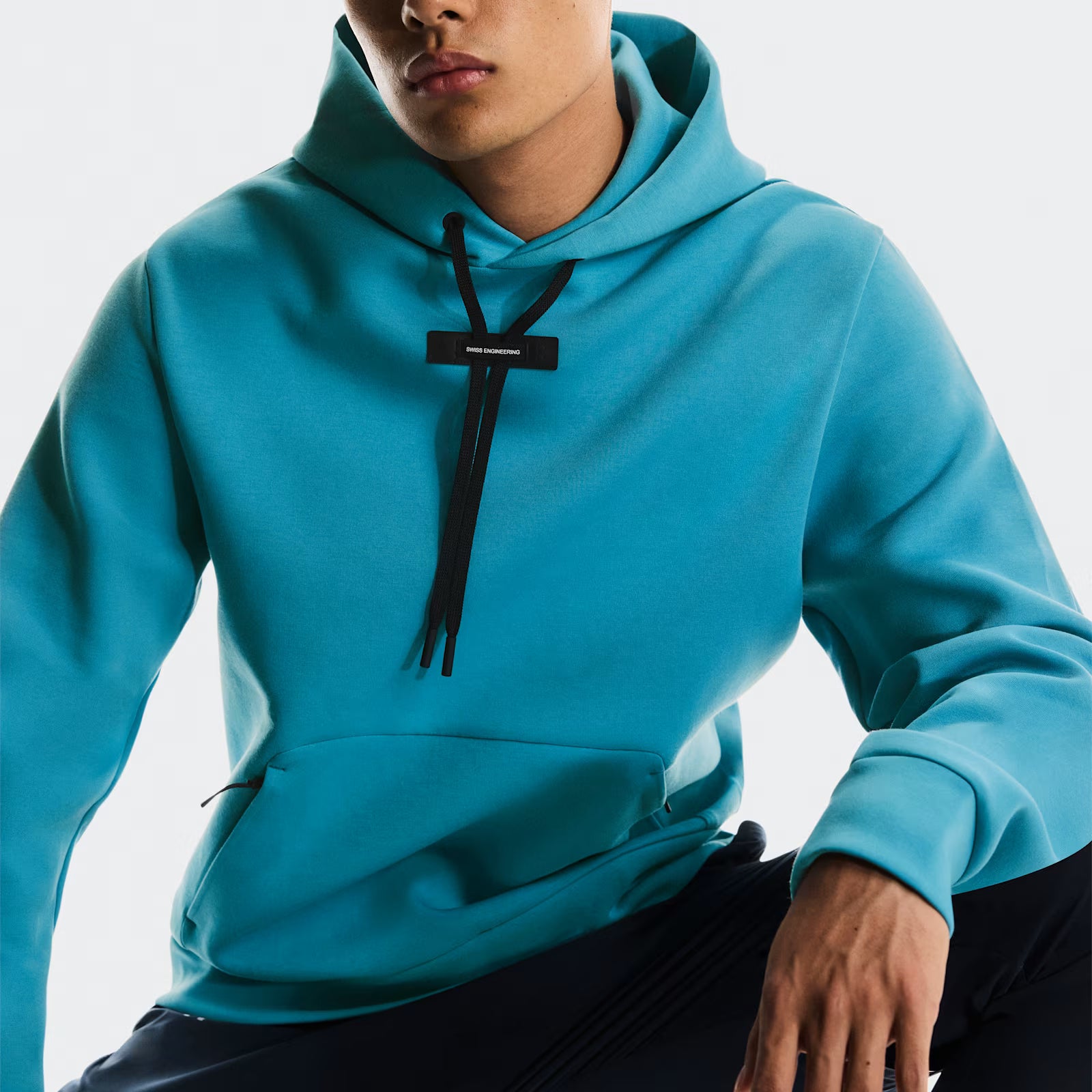 On Focus Tech Hoodie Niagara