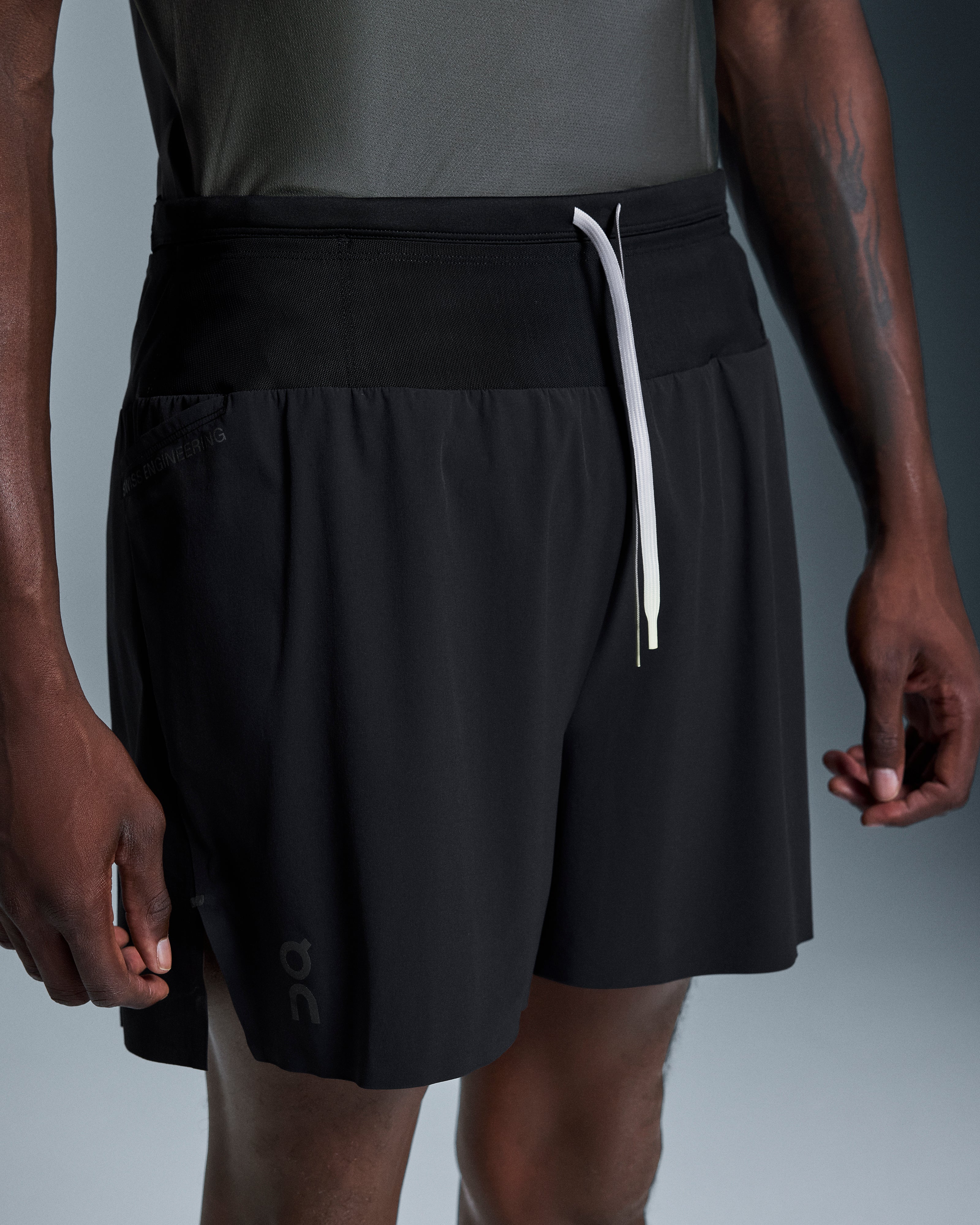 On Ultra Shorts Black | Black