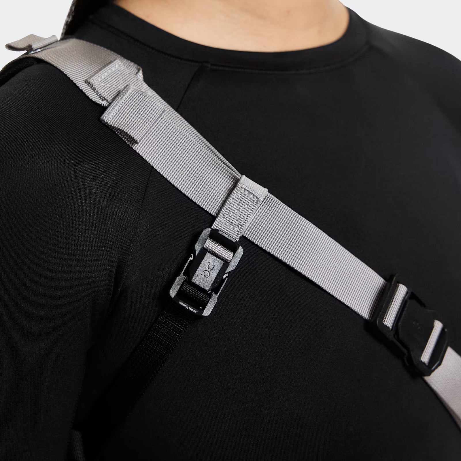 On Sling Pack 9L Glacier | Black