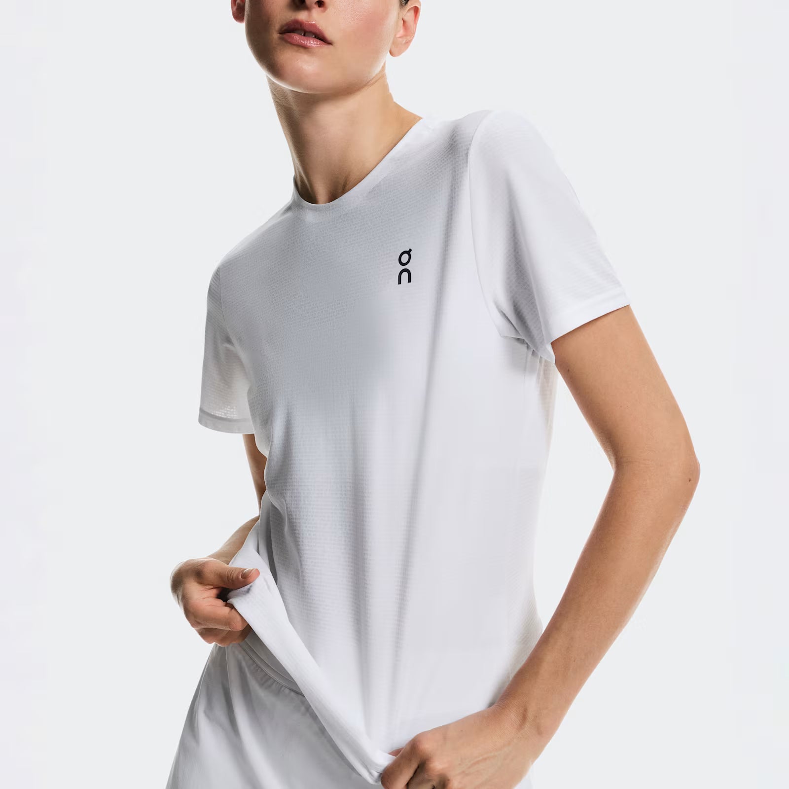 On Court-T White (Women'S)