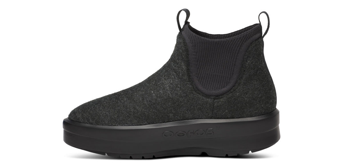 Oofos Women's Wool-Blend Boot Black & Charcoal