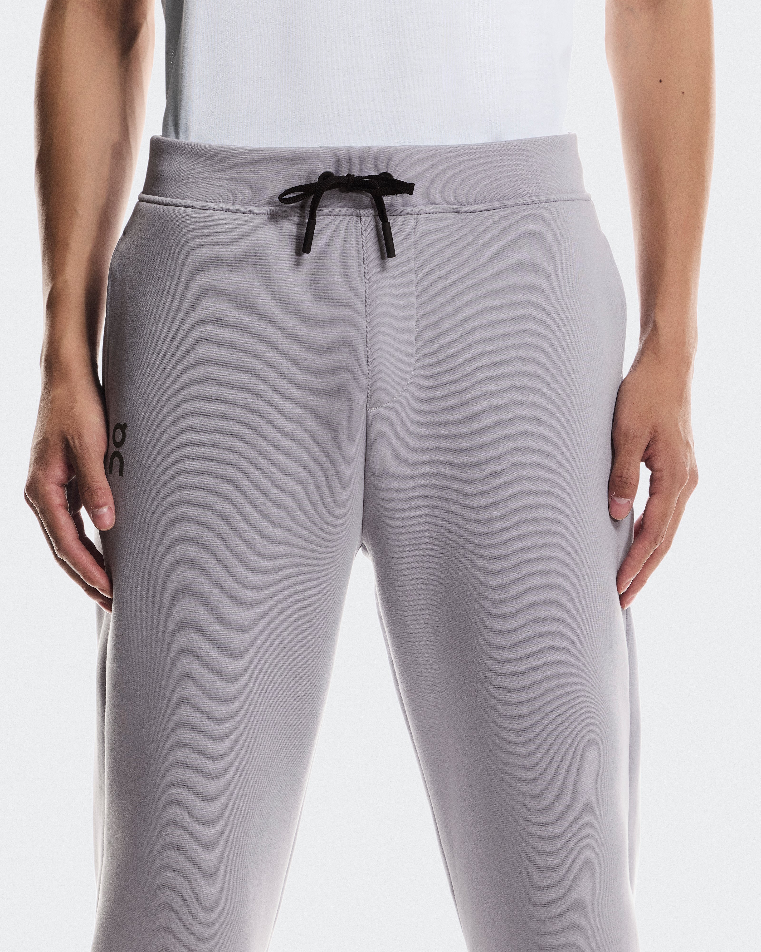 On Focus Tech Sweatpants Lilac