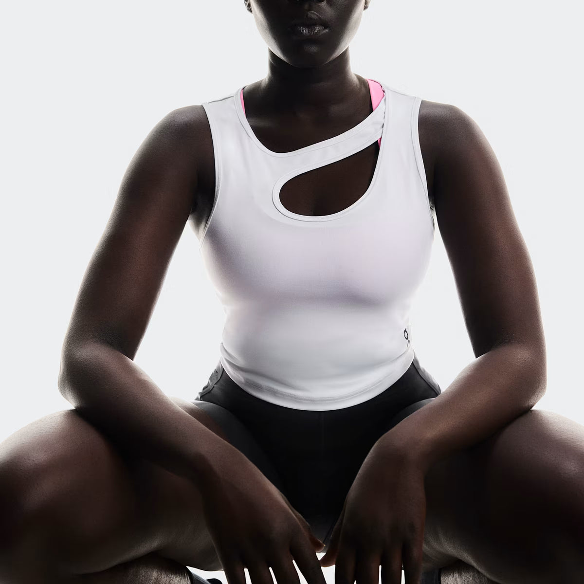 On Studio Cut-Out Crop White (Women'S)