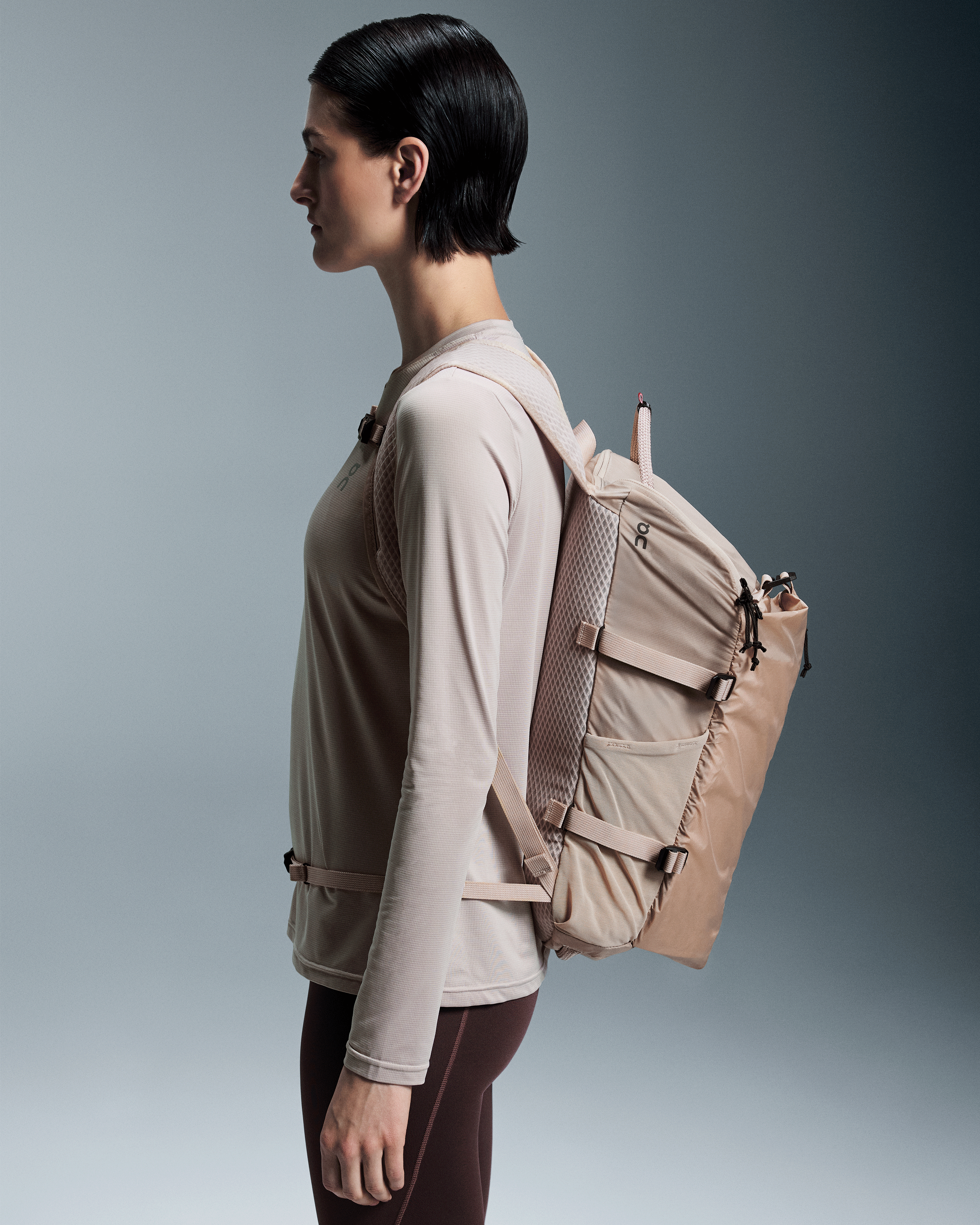 On Speed Pack 18L Lite Sand
