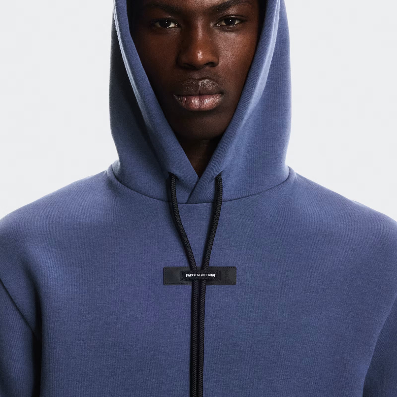On Focus Tech Hoodie Acai