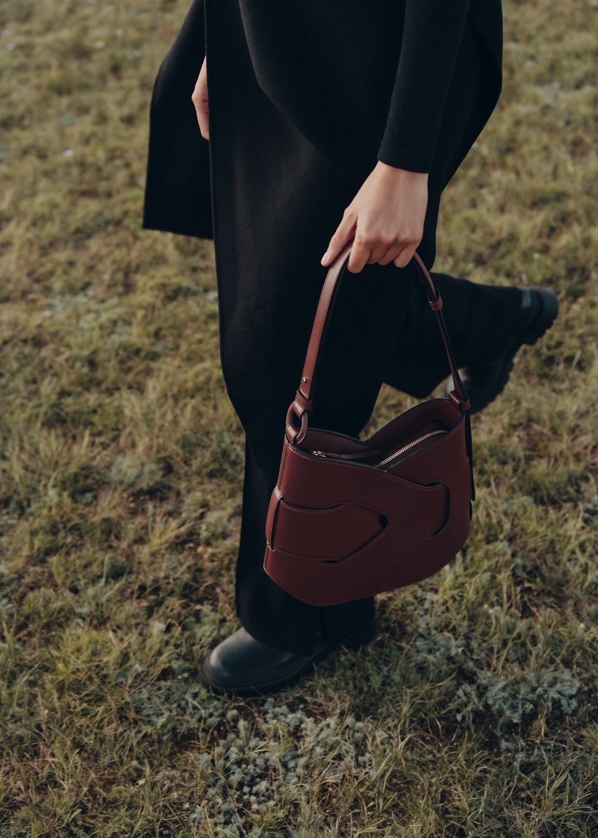 Polene Nodde Hobo Smooth Black Cherry